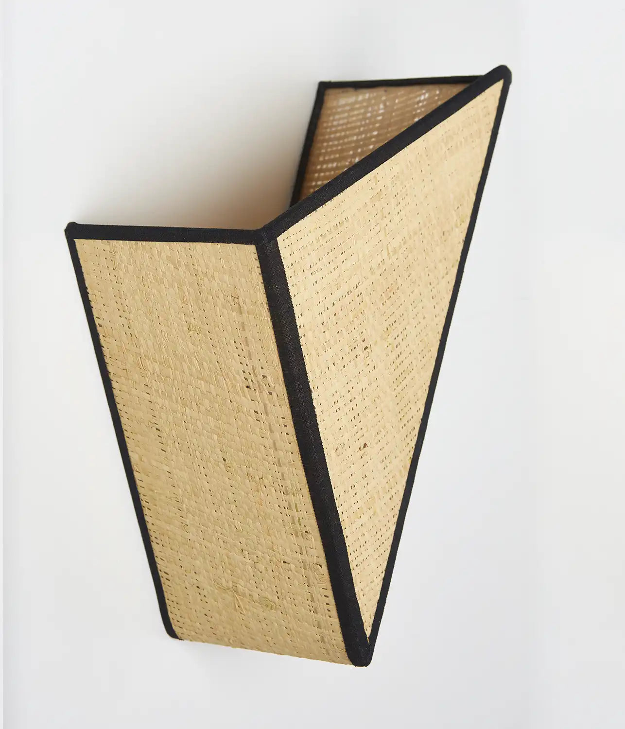 lampara aplique triangulo 01
